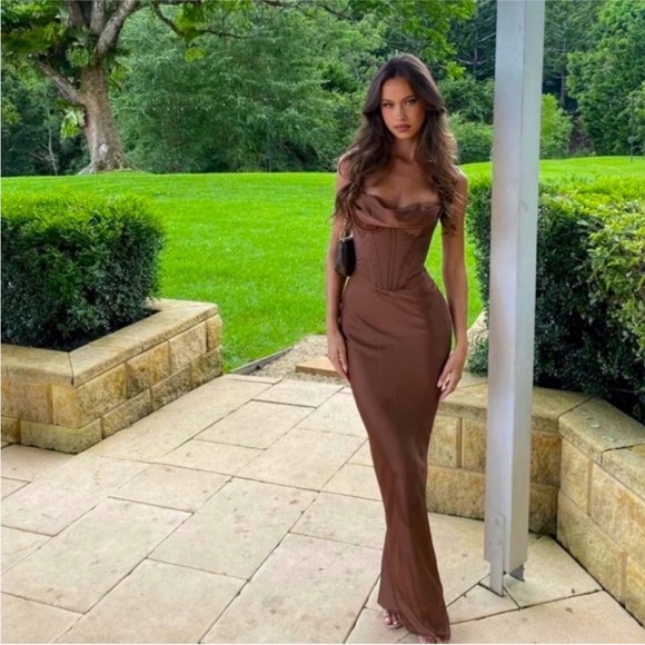 HOUSE OF CB  'Charmaine' Chocolate Corset Maxi Dress brown NWOT size M - Picture 3 of 16